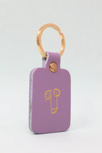 Afbeelding in Gallery-weergave laden, Willy sleutelhanger in lilac