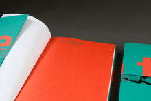 Afbeelding in Gallery-weergave laden, Eerste pagina in het boek Futures Photography On the verge