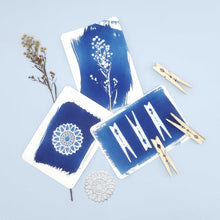 Afbeelding in Gallery-weergave laden, DIY Cyanotype kit postcards