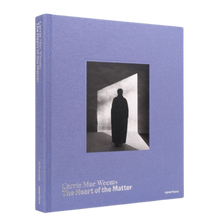 Afbeelding in Gallery-weergave laden, Carrie Mae Weems - The Heart of the Matter | Fotoboek