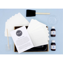 Afbeelding in Gallery-weergave laden, DIY Cyanotype kit postcards