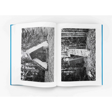 Afbeelding in Gallery-weergave laden, Jan Kempenaers: Memorials
