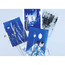Afbeelding in Gallery-weergave laden, DIY Cyanotype Kit - Maak Je Eigen Blauwdrukken | 19e Eeuws Fotografisch Proces FOMU