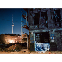 Afbeelding in Gallery-weergave laden, Shimon Attie's Writing on the Wall