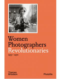 Clara Bouveresse - WOMEN PHOTOGRAPHERS: REVOLUTIONARIES - Photophile