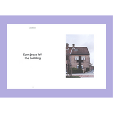 Afbeelding in Gallery-weergave laden, Pagina uit Ugly Belgian Houses: bakstenen huis, onderschrift Even Jesus left the building