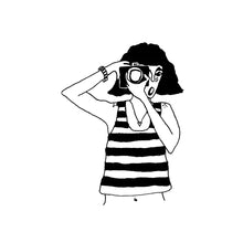 Afbeelding in Gallery-weergave laden, FOMU en helen b - Beker Camera Girl (half)