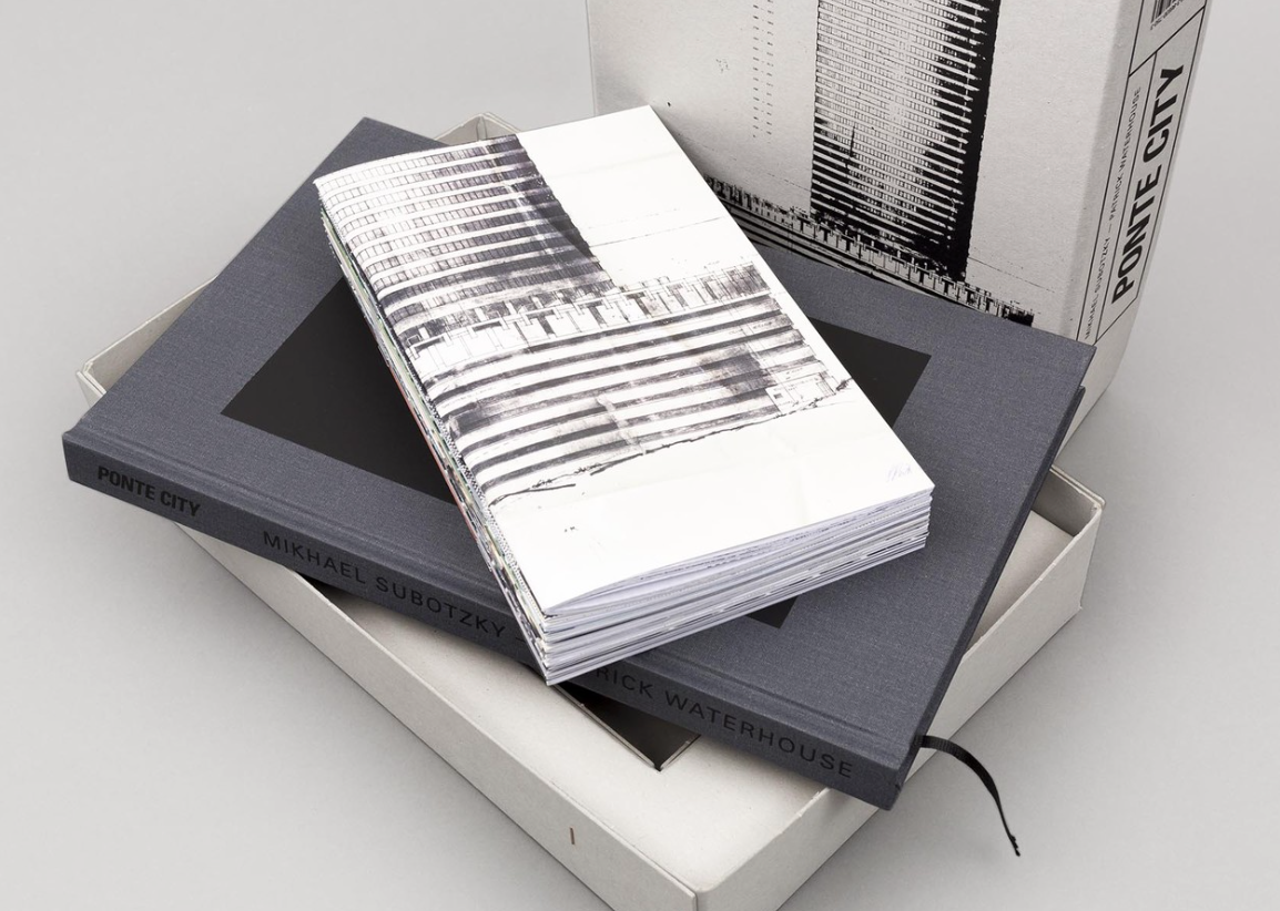 Mikhael Subotzky & Patrick Waterhouse - Ponte City